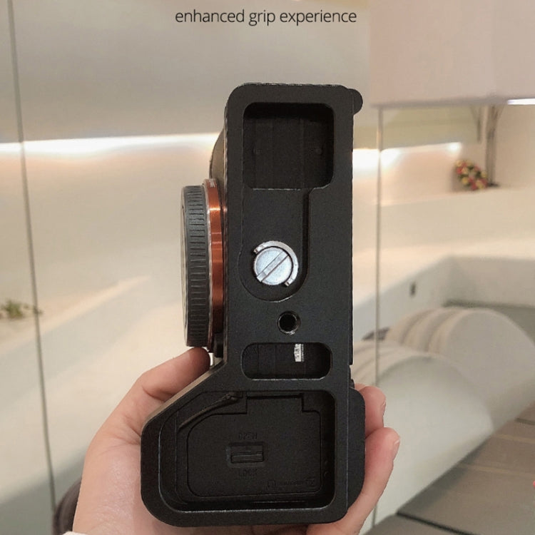 YELANGU CL8 Camera Expansion Board Base L Plate for Sony ILCE-9M2 / A9 II  / ILCE-7RM4 / A7R IV(Black) - L-Bracket by YELANGU | Online Shopping South Africa | PMC TechLife | Buy Now Pay Later Mobicred