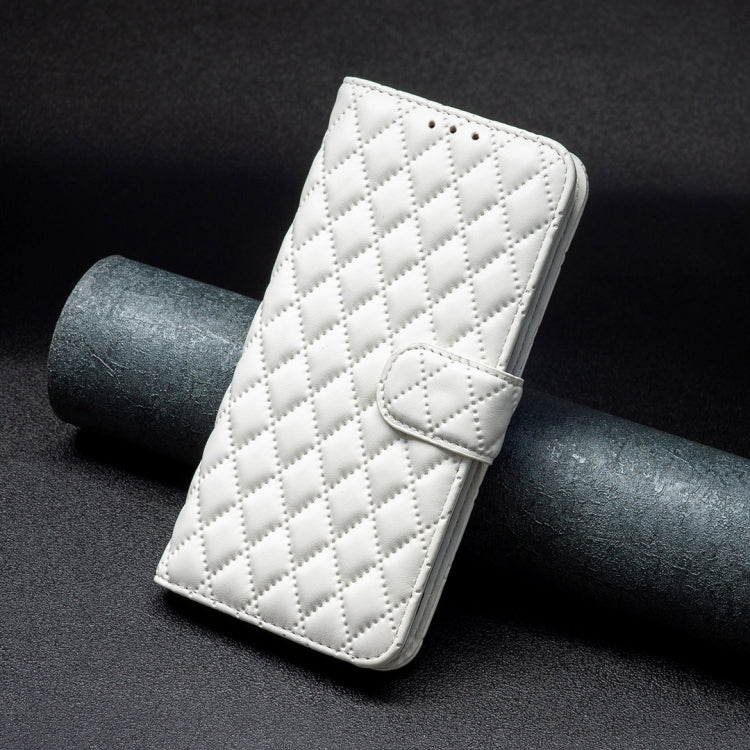 For Motorola Edge 40 Neo Diamond Lattice Wallet Flip Leather Phone Case(White) - Motorola Cases by PMC TechLife | Online Shopping South Africa | PMC TechLife | Buy Now Pay Later Mobicred