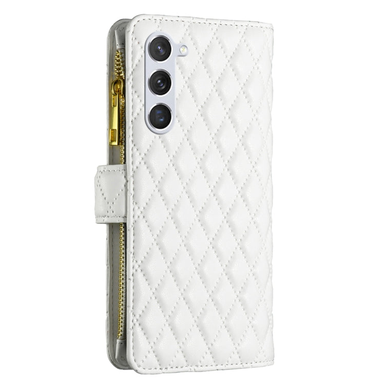 For Samsung Galaxy S25 5G Diamond Lattice Zipper Wallet Leather Flip Phone Case(White) - Galaxy S25 5G Cases by PMC TechLife | Online Shopping South Africa | PMC TechLife | Buy Now Pay Later Mobicred