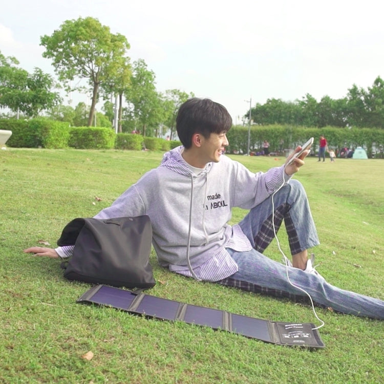 HAWEEL 28W Foldable Solar Panel Charger with 5V 3A Max Dual USB Ports - free shipping - PMC TechLife - Order now!