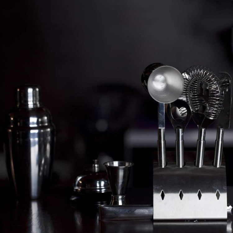 5 in 1 Classic Stainless Steel Shaker Set, Capacity: 550ml (Shaker + Jigger + Strainer + Ice Clip + Stirrer Pipe)(Silver) - Bartending Tools by PMC TechLife | Online Shopping South Africa | PMC TechLife | Buy Now Pay Later Mobicred