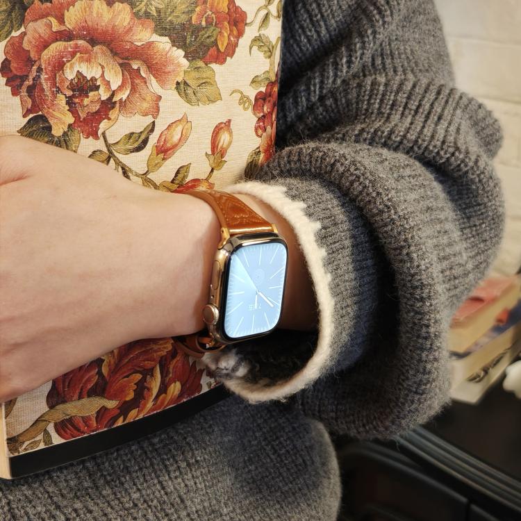 For Apple Watch 46mm / 49mm / 45mm / 44mm Heart-Shaped Embossed Leather Watch Band(Brown) - Watch Bands by PMC TechLife | Online Shopping South Africa | PMC TechLife | Buy Now Pay Later Mobicred