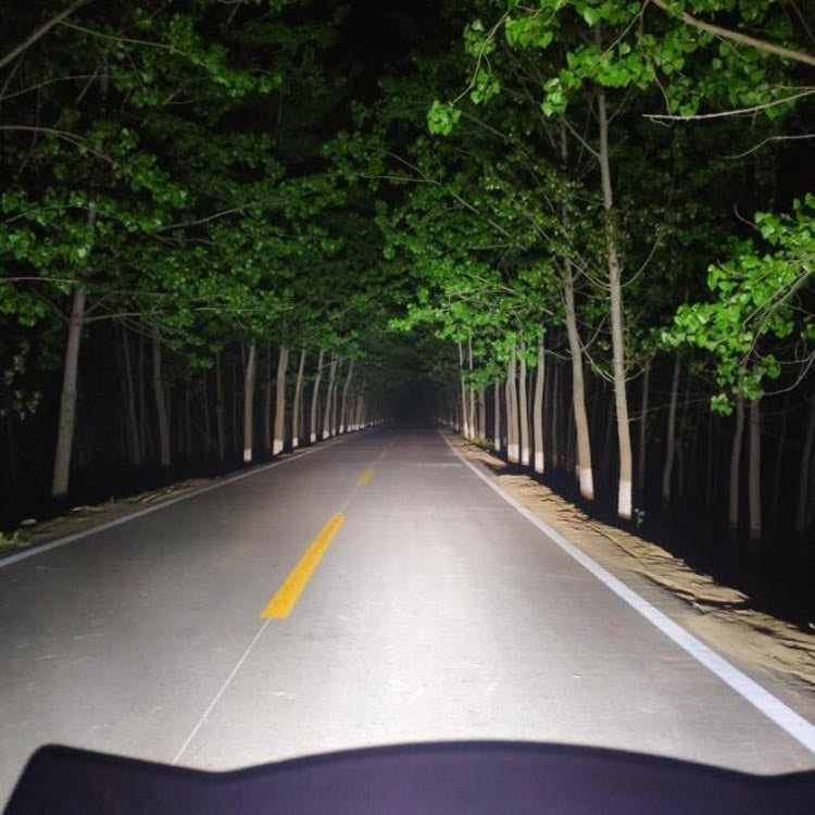 40W Yellow Light Motorcycle LED Spotlight Headlight Car Front Bumper Light Off-Road Vehicle Modified Roof Light - Headlights by PMC TechLife | Online Shopping South Africa | PMC TechLife | Buy Now Pay Later Mobicred