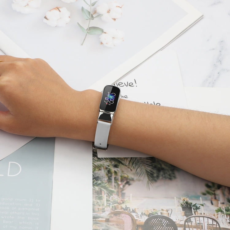 For Fitbit Luxe Leather Watch Band, Size:S(White) - Watch Bands by PMC TechLife | Online Shopping South Africa | PMC TechLife | Buy Now Pay Later Mobicred