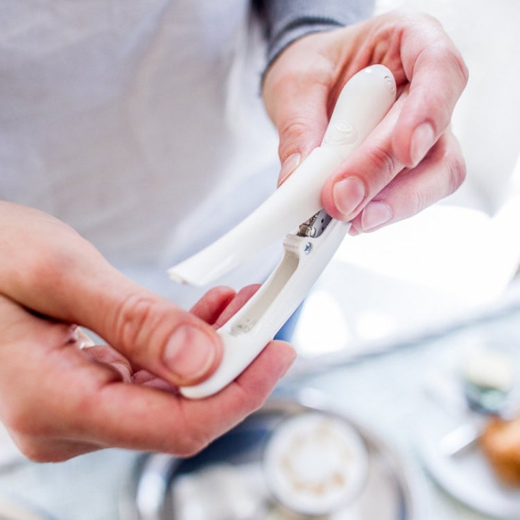 New Electric Latte Art Pen For Coffee Cake Pen For Spice Cake Decorating Pen Coffee Carving Pen Baking Pastry Tools(Red) - free shipping - PMC TechLife - Order now!